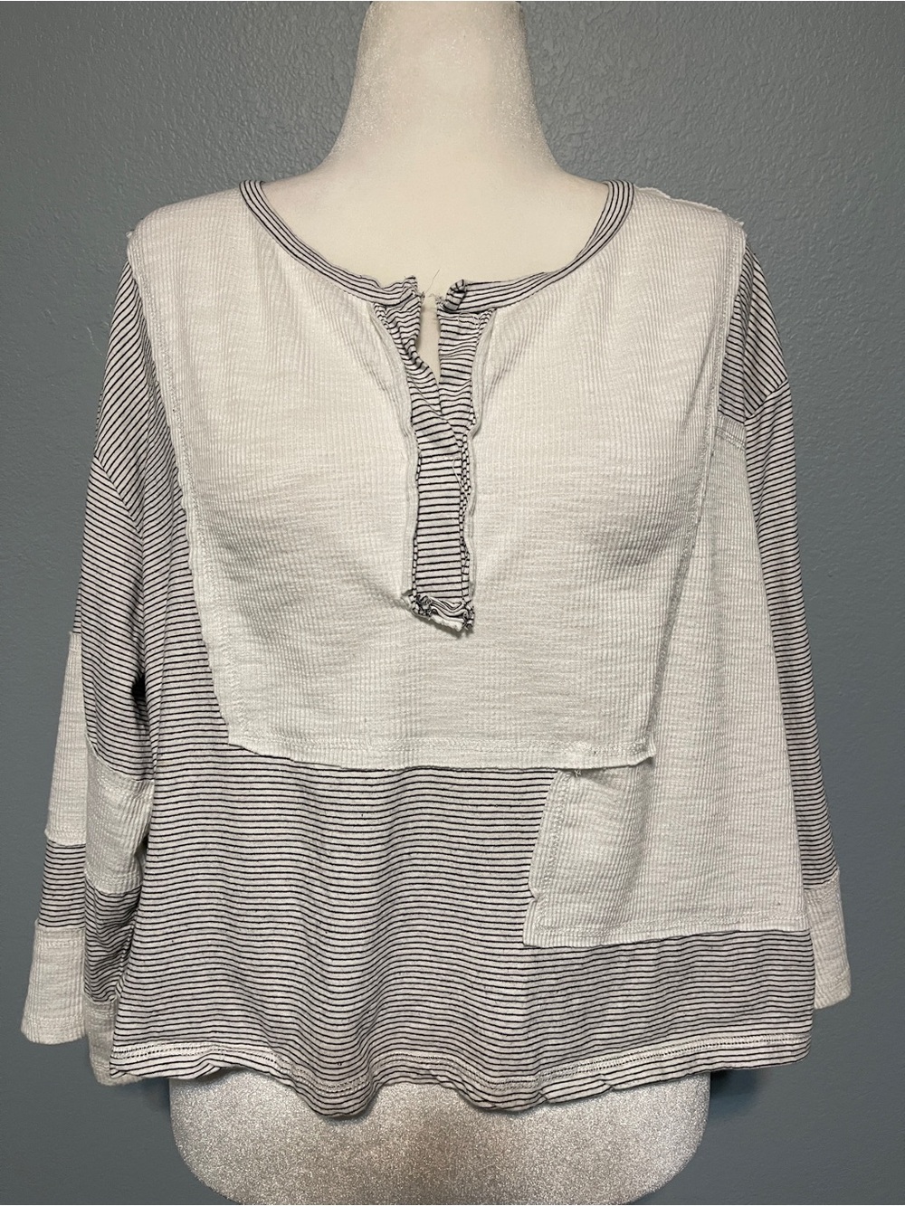 POL Mixed Media Thermal Knit Top Striped Waffle Raw Hem Oversized Boho Tunic Med - Picture 3 of 10